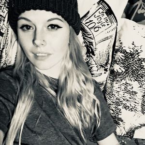 Meet your Posher, Emily